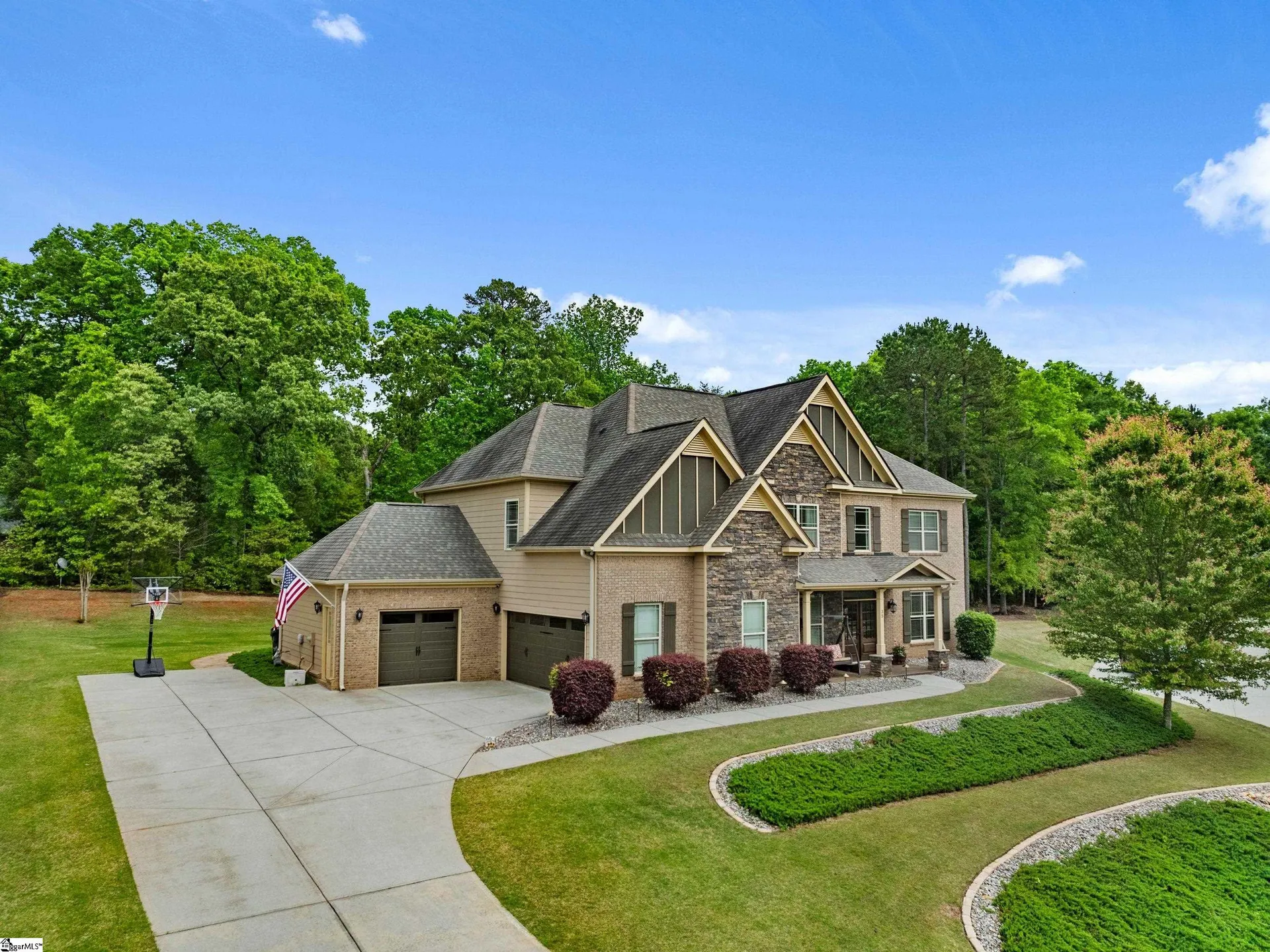 Property image 2 at 35 Laurelhart Lane, Simpsonville, SC 29681