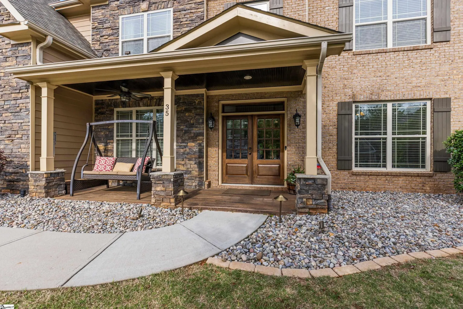 Property image 4 at 35 Laurelhart Lane, Simpsonville, SC 29681