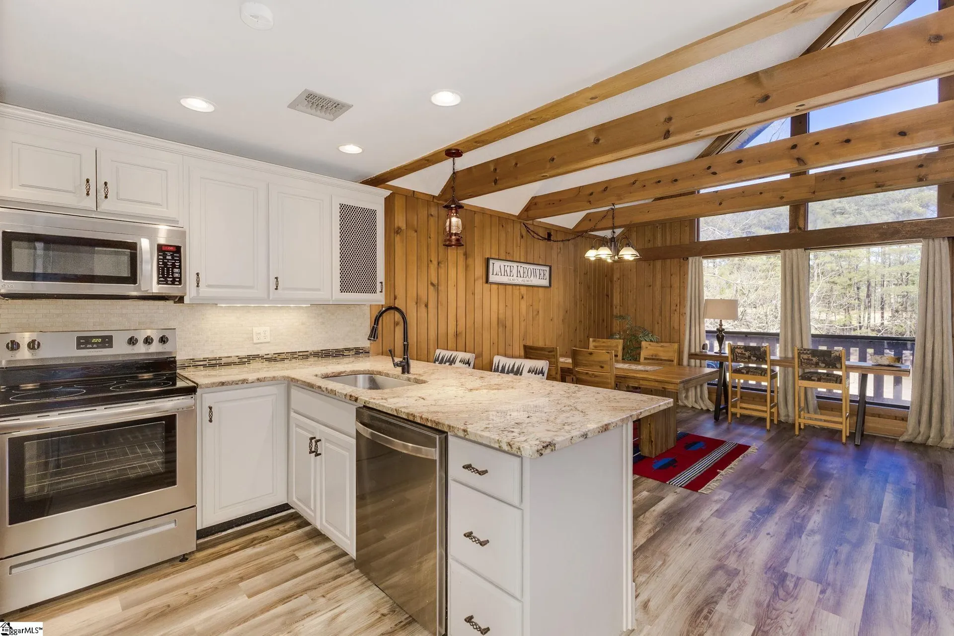 Property image 3 at 1000 2 Captain S Cove Court, Salem, SC 29676
