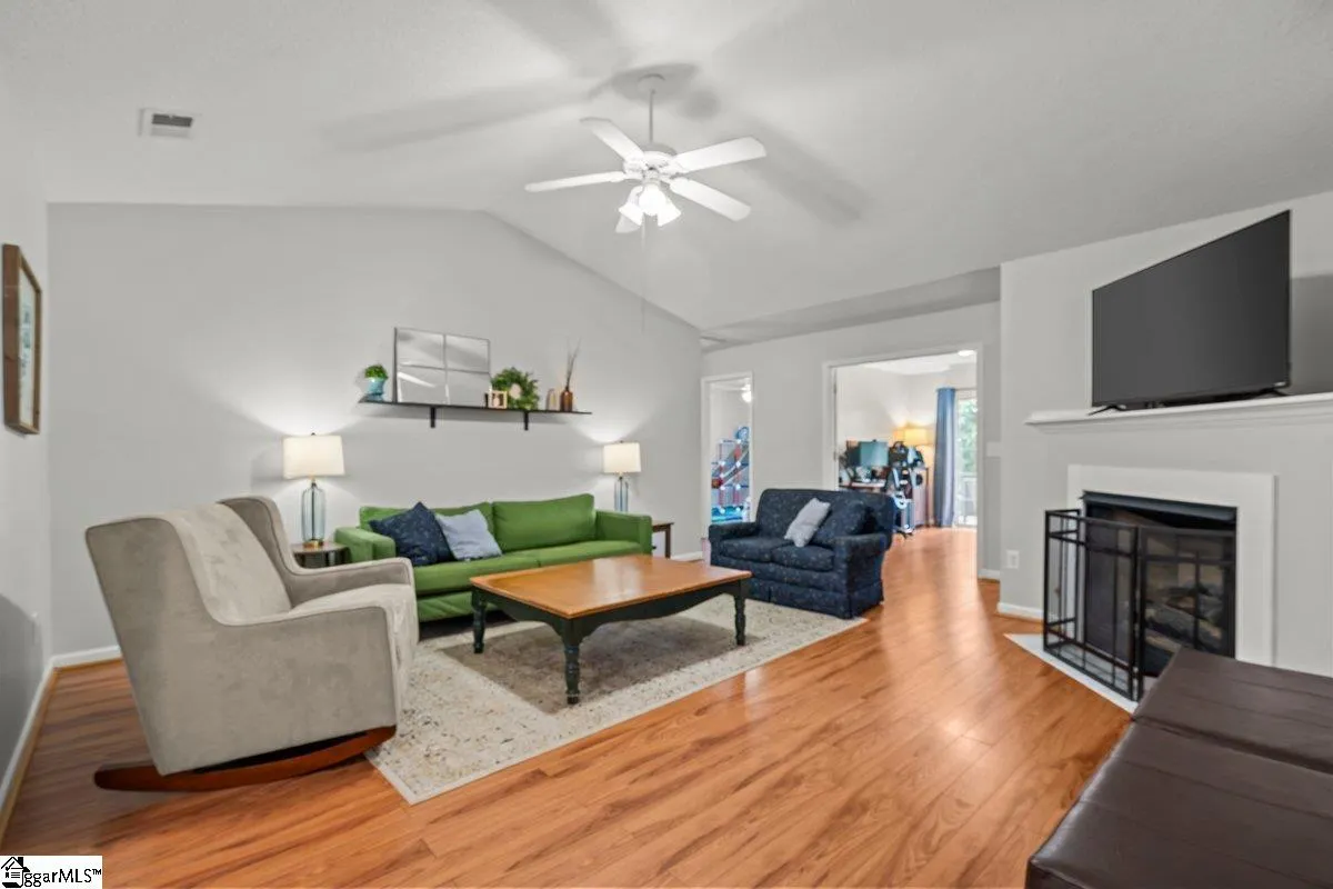 Property image 3 at 147 Kingscreek Drive, Greer, SC 29650