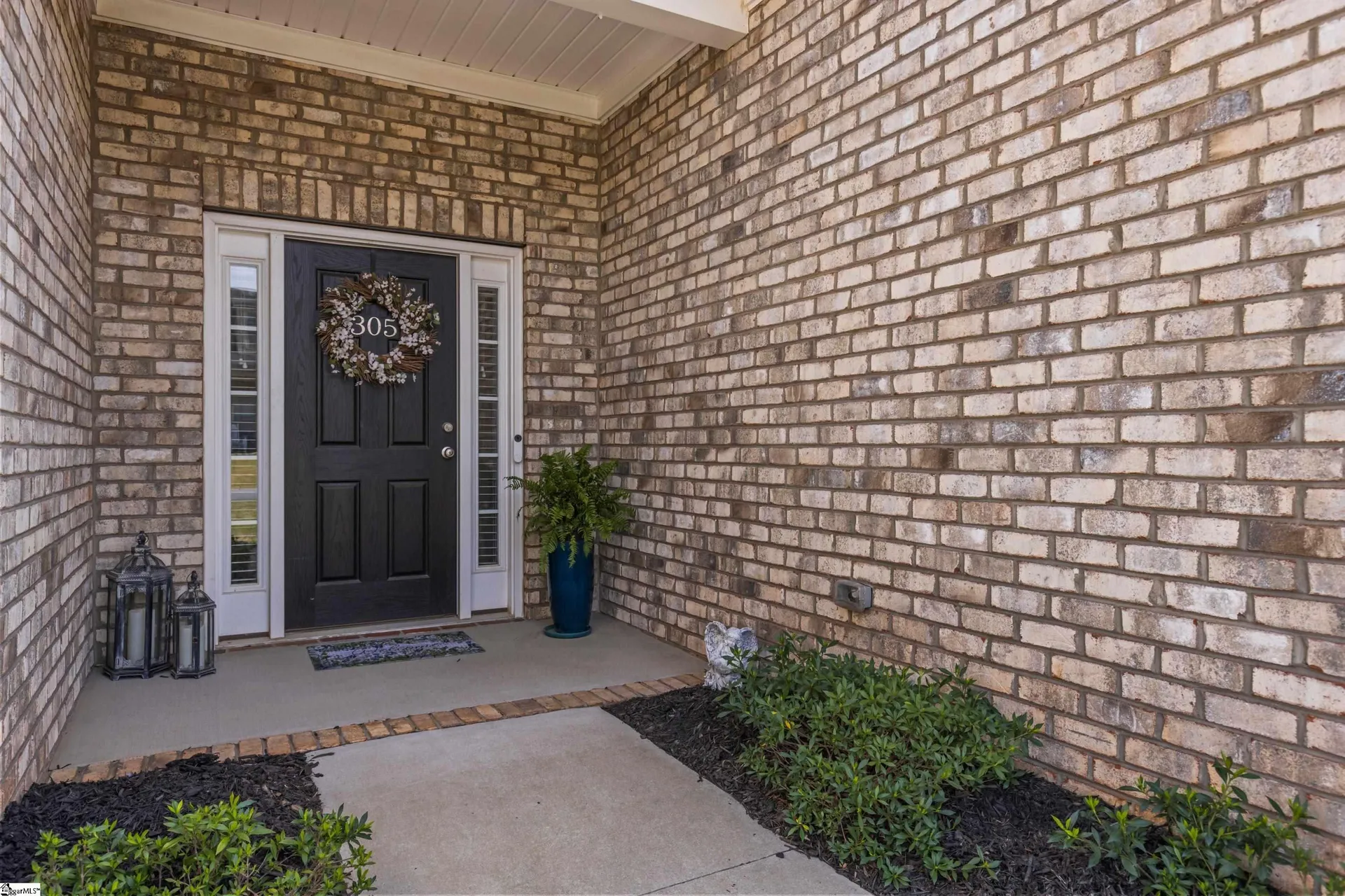 Property image 3 at 305 Fox Brook Court, Taylors, SC 29687