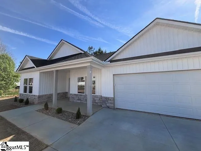Property image 2 at 550 Vault Way, Roebuck, SC 29376