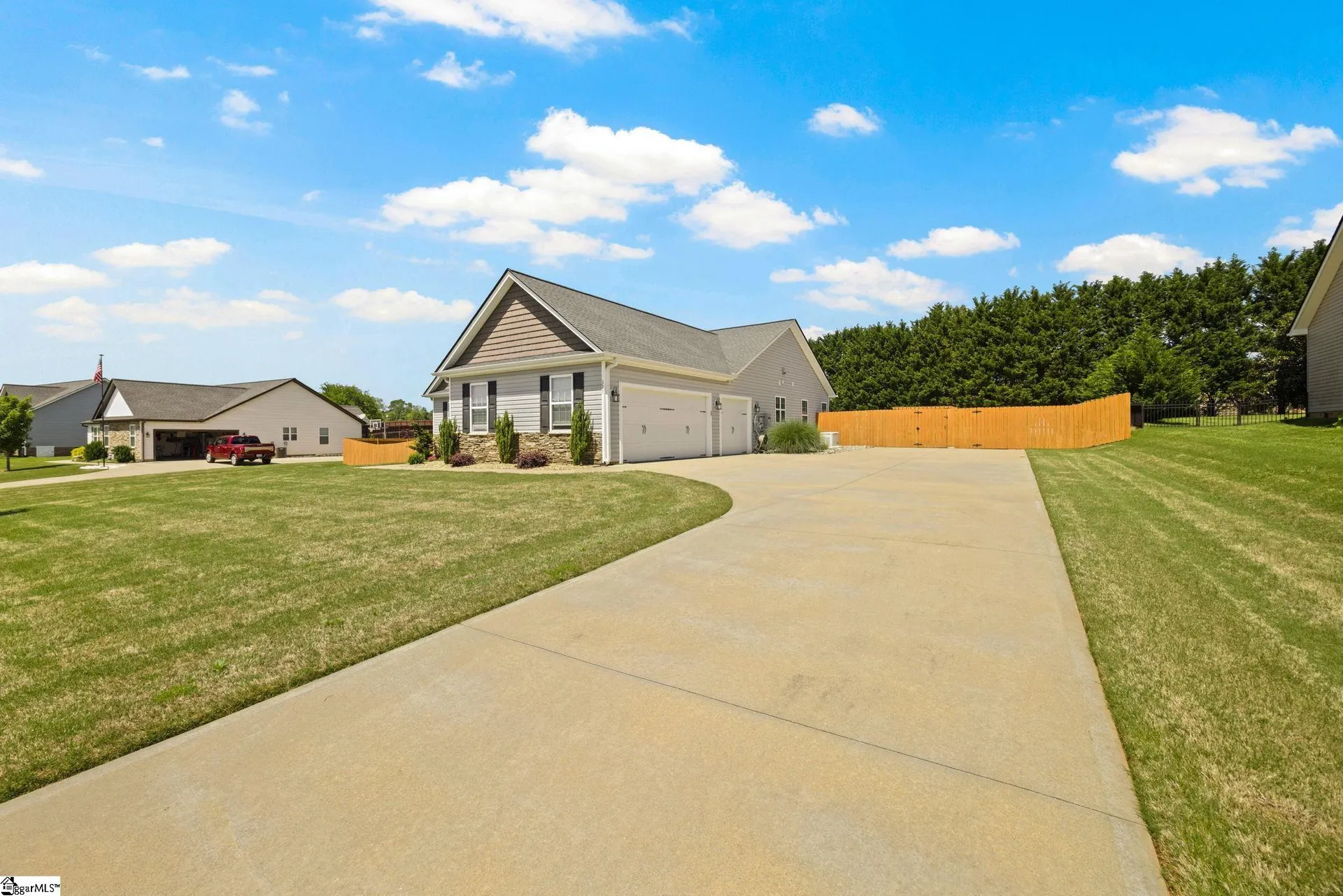 Property image 4 at 327 Terra Plains Drive, Greer, SC 29651