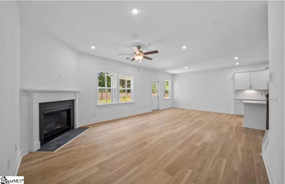 Property image 4 at 1331 Willow Ridge Way, Spartanburg, SC 29307