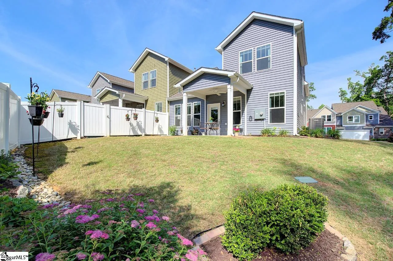 Property image 2 at 126 Creekhaven Lane, Taylors, SC 29687