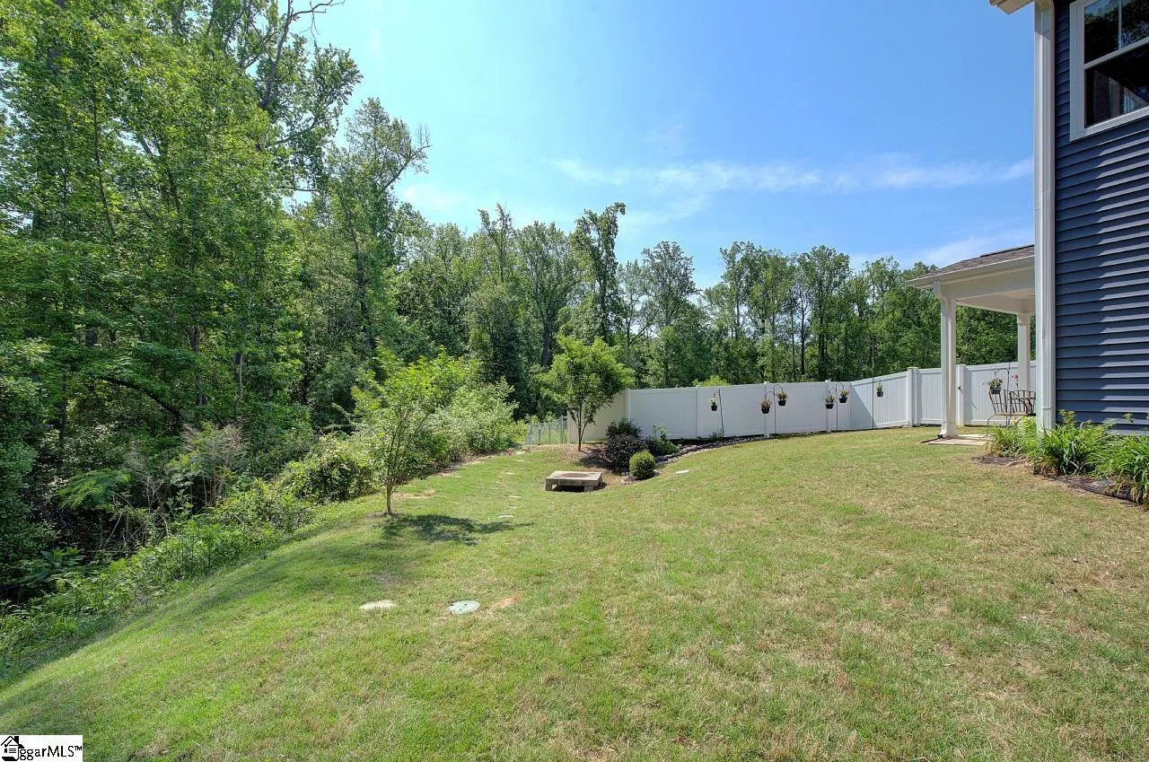 Property image 3 at 126 Creekhaven Lane, Taylors, SC 29687