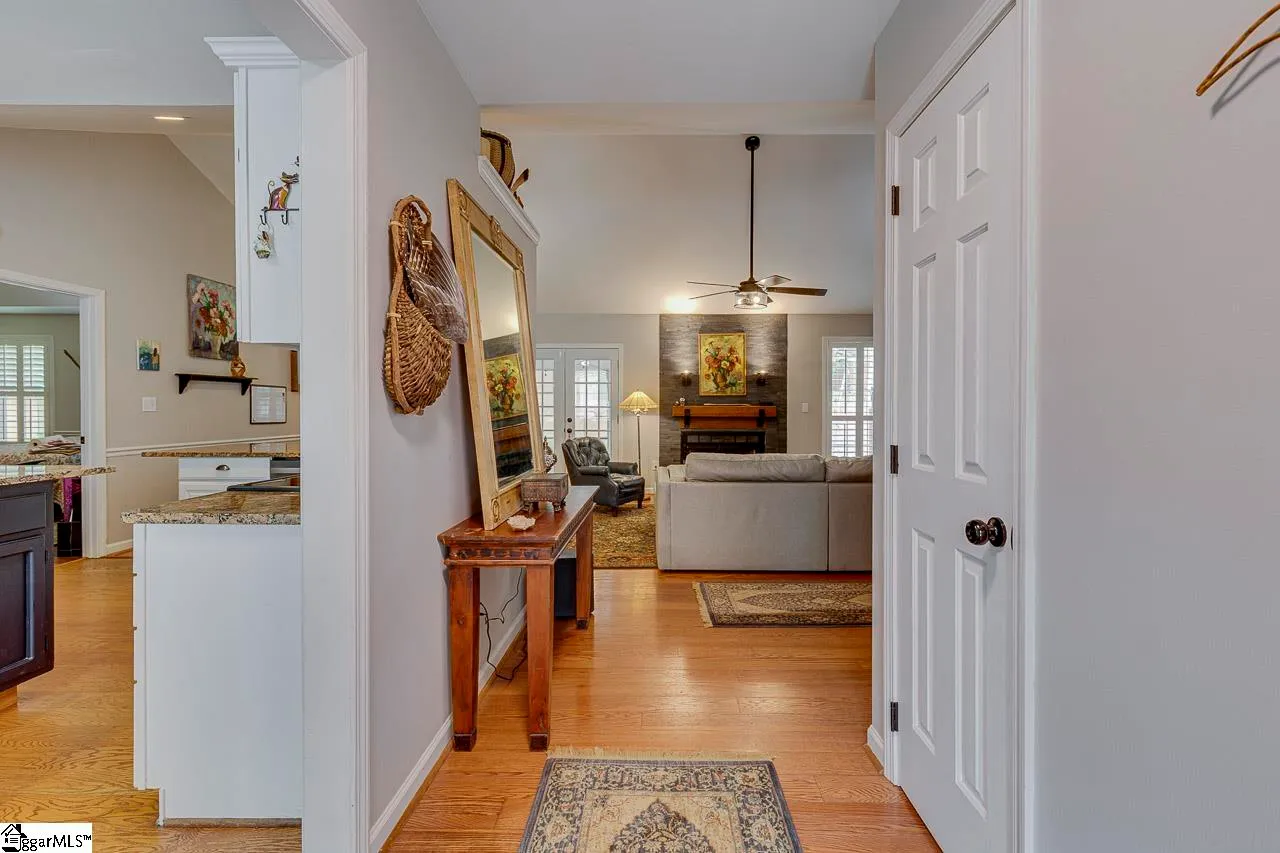 Property image 4 at 10 E Fair Isle Drive, Simpsonville, SC 29681