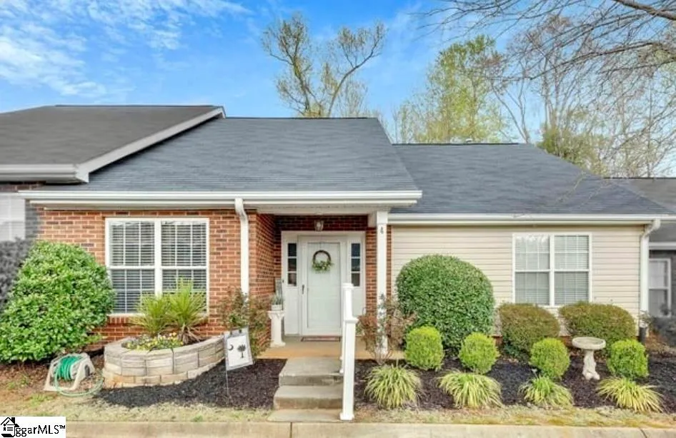 4 Creekbend Court