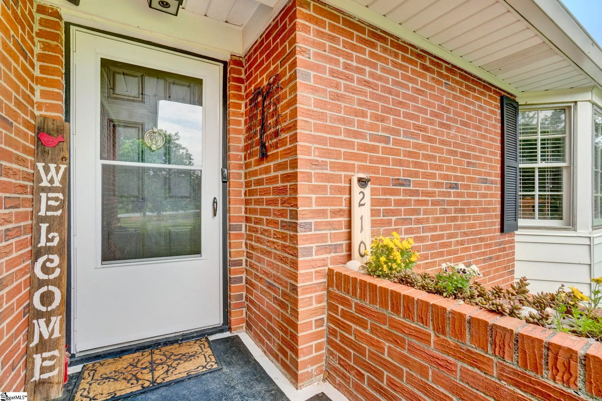 Property image 3 at 210 Ivy Drive, Simpsonville, SC 29680