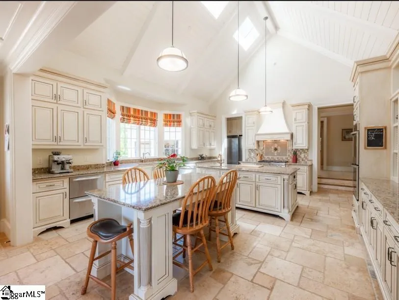 Property image 3 at 2921 N Pacolet Road, Landrum, SC 29356