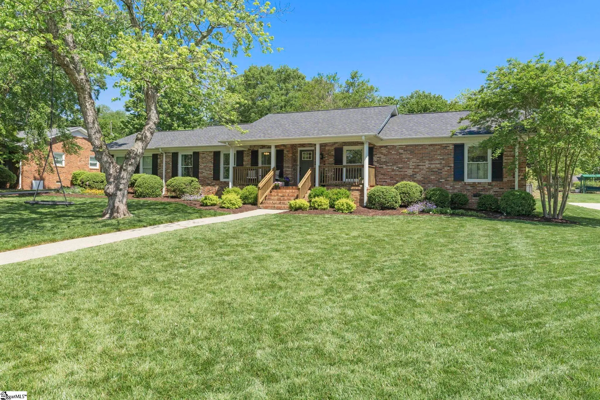 Property image 4 at 27 Hillsborough Drive, Greenville, SC 29615