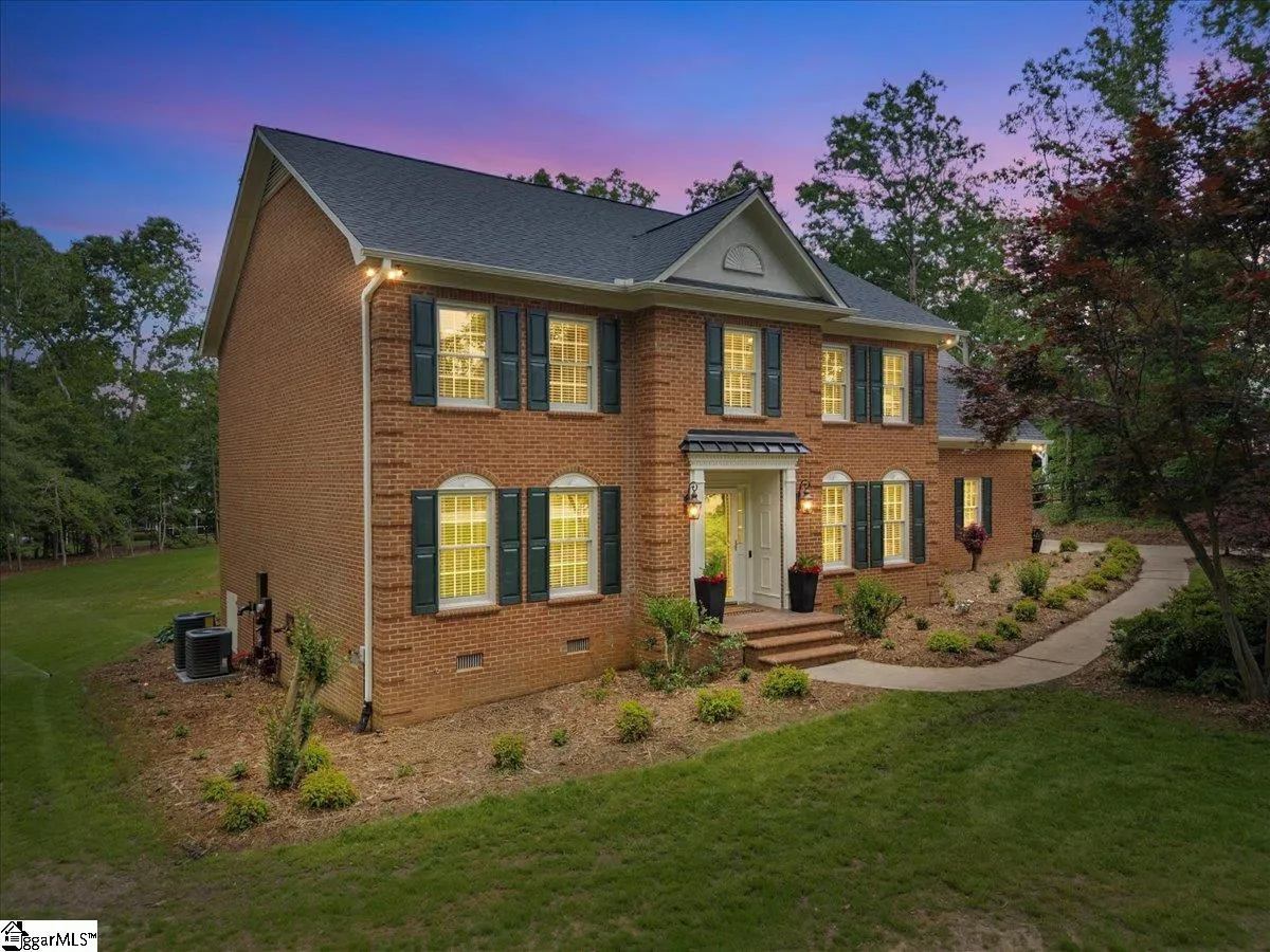 Property image 2 at 107 Shadowood Drive, Simpsonville, SC 29681