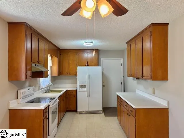 Property image 3 at 4 Cliffside Drive, Greenville, SC 29605