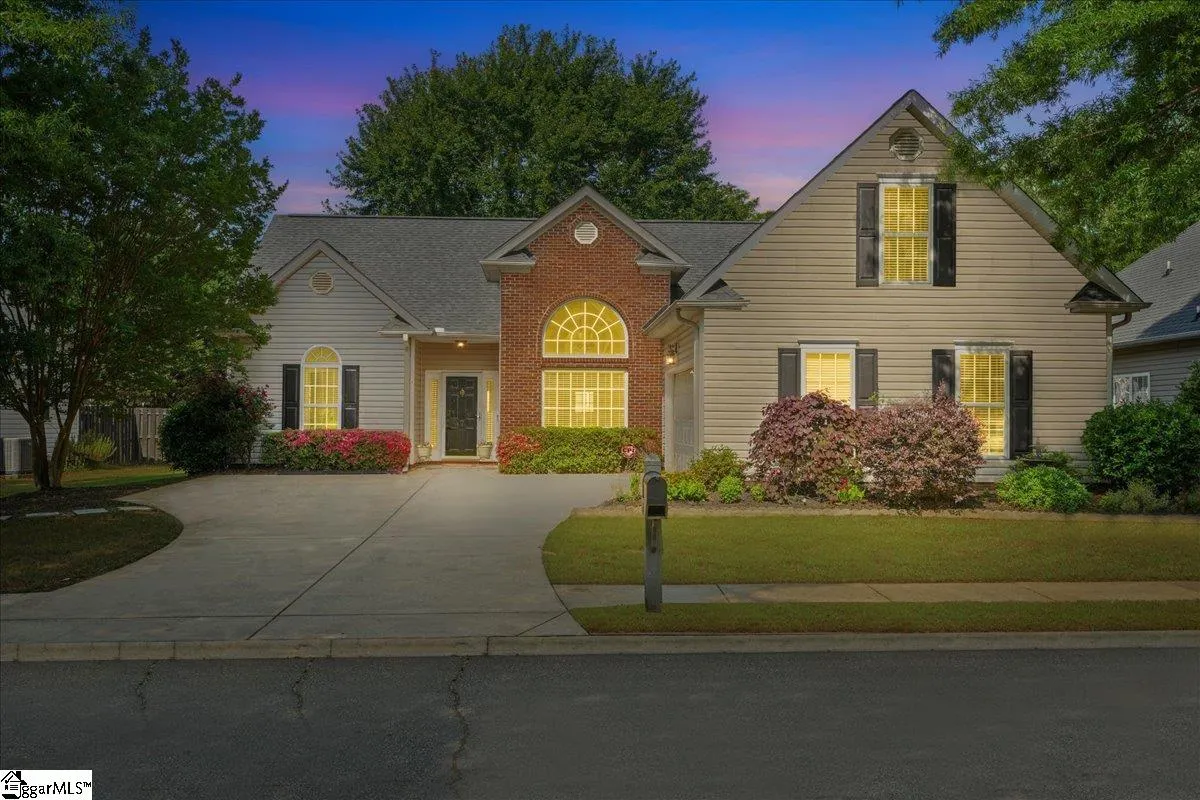 Property image 2 at 7 Baneberry Court, Simpsonville, SC 29680