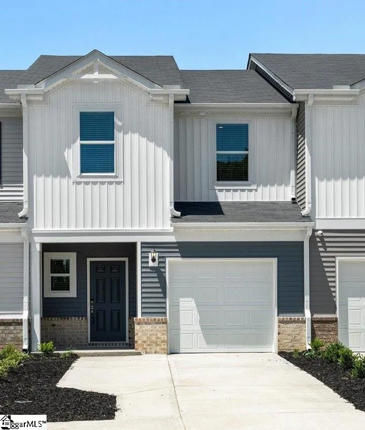112 Arrow Court