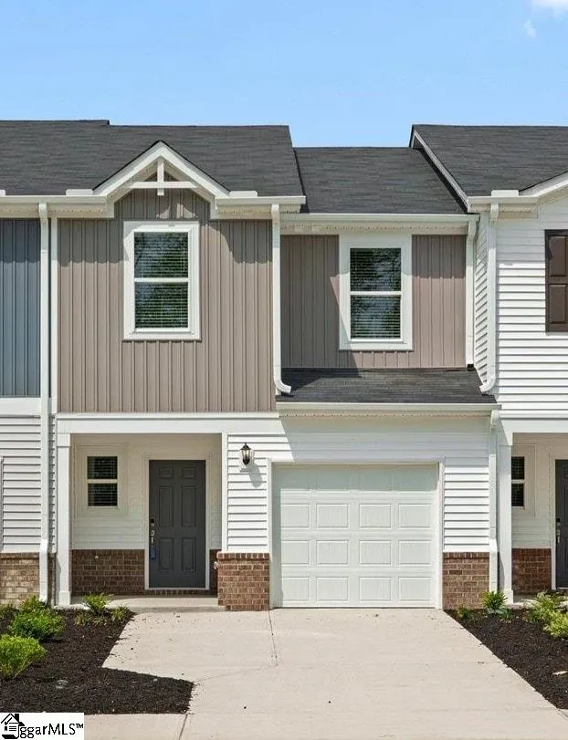 124 Arrow Court