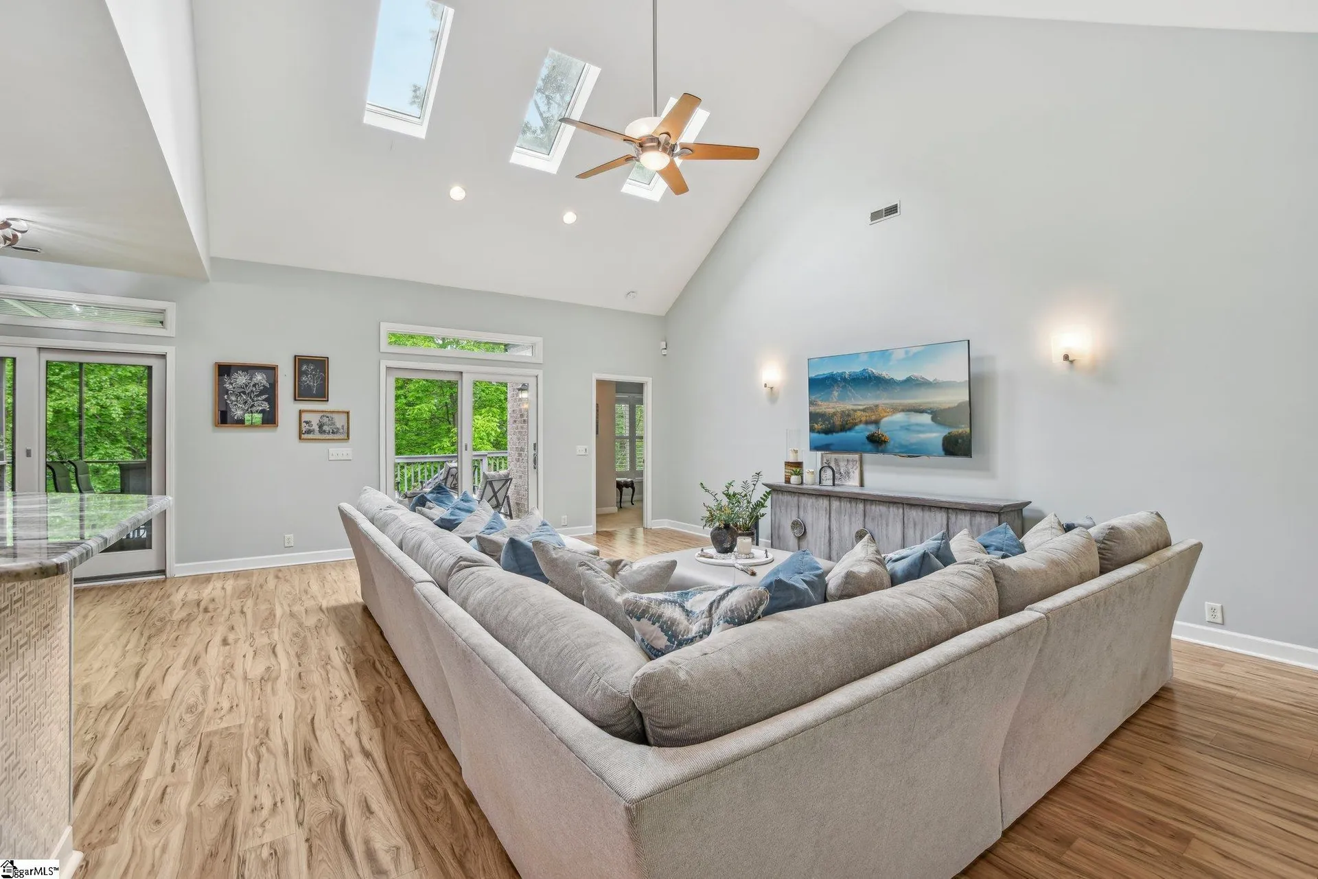 Property image 3 at 114 Walnut Creek Way, Greenville, SC 29611