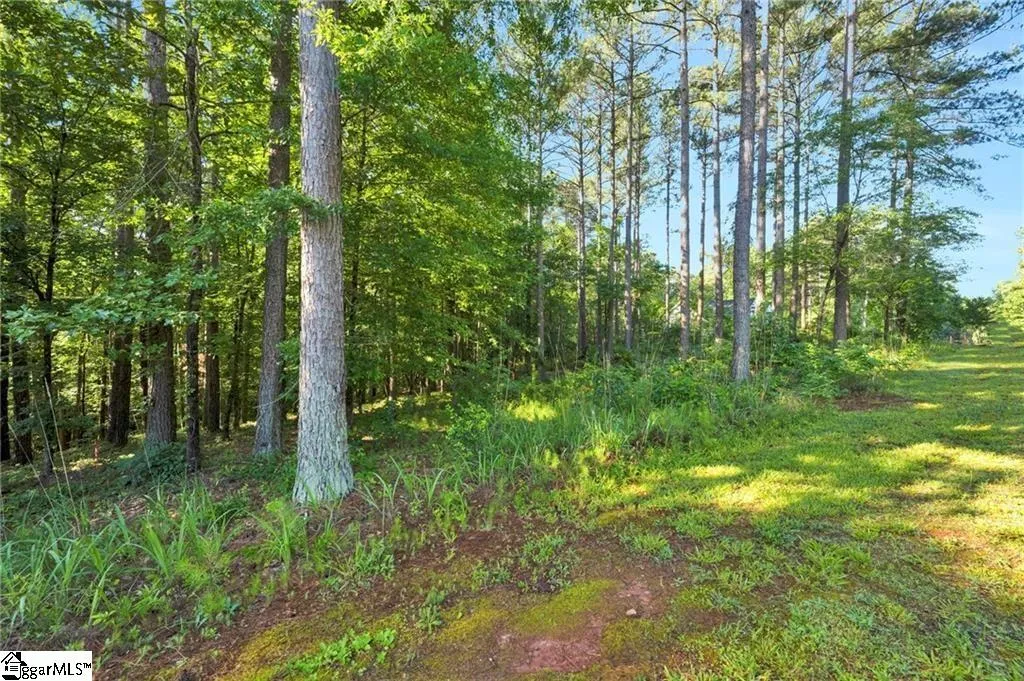 Property image 3 at 308 Longwood Drive, Seneca, SC 29672