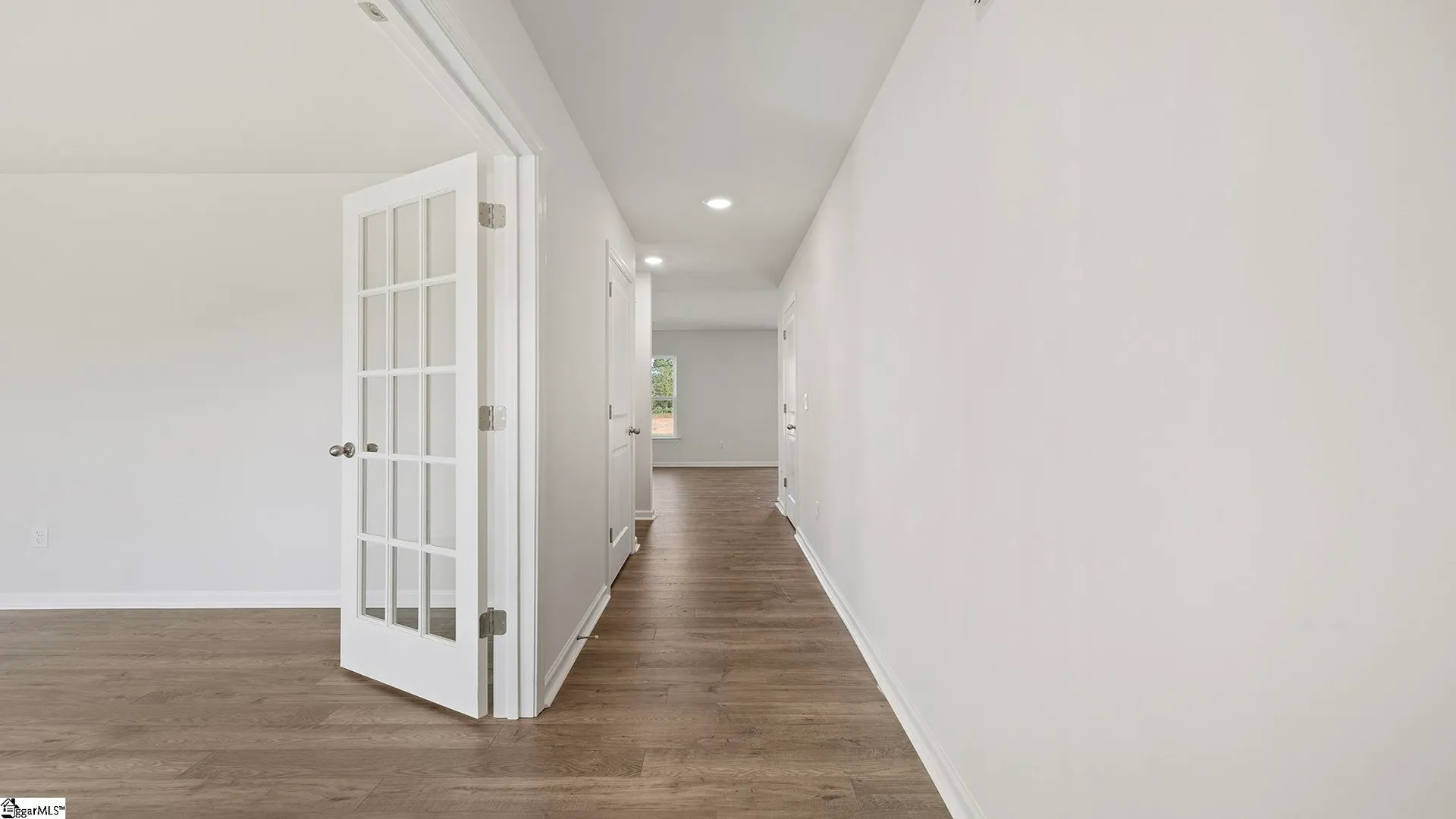 Property image 3 at 109 Larson Lane, Greenwood, SC 29646
