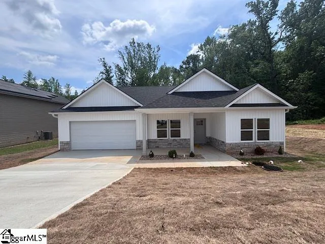 Dorman Meadows, Roebuck Community