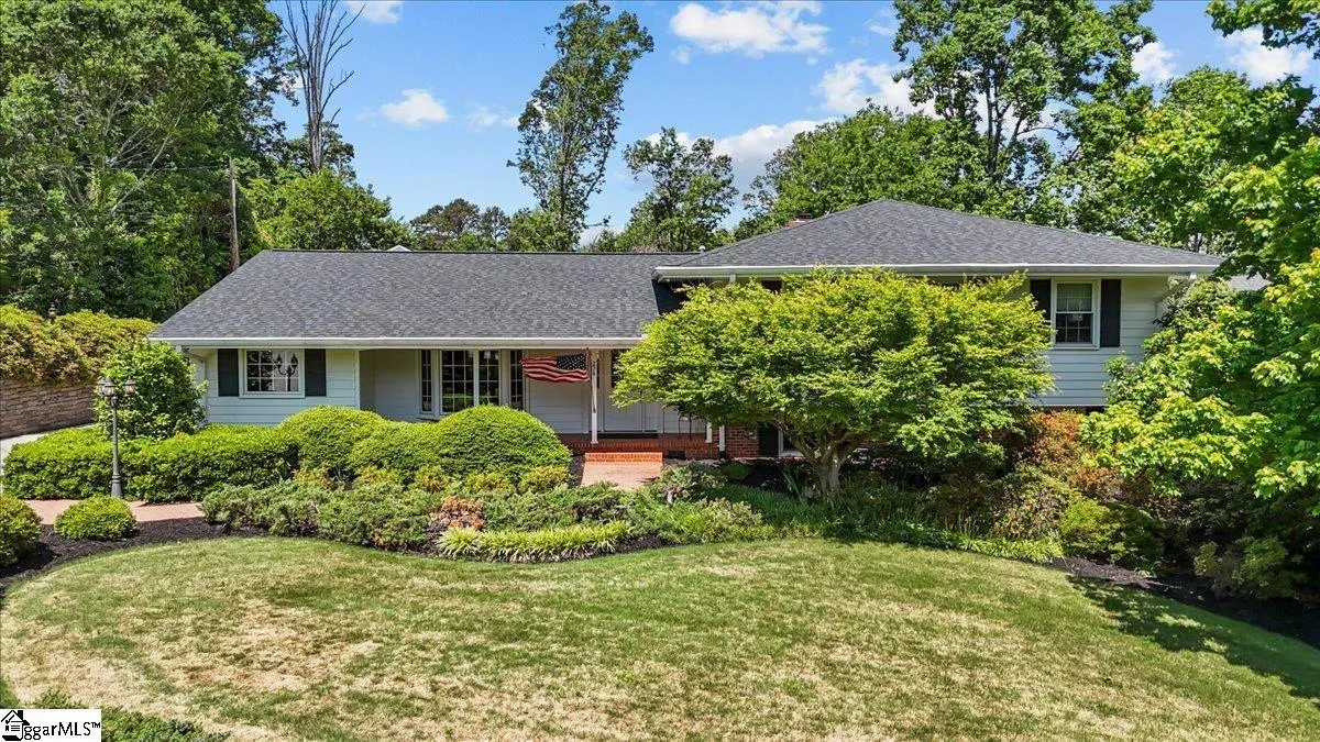 Property image 3 at 224 Sheffield Road, Greer, SC 29651-1027