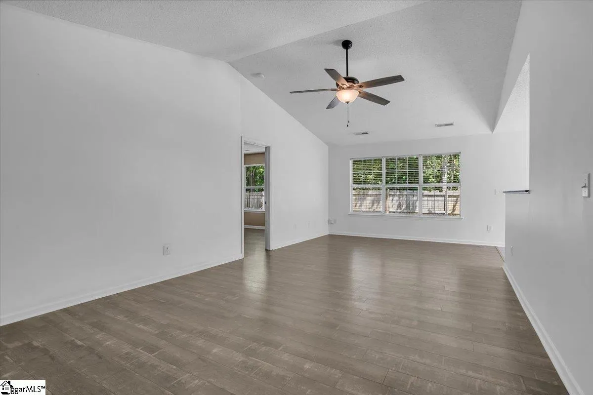 Property image 3 at 105 Merlot Court, Mauldin, SC 29662