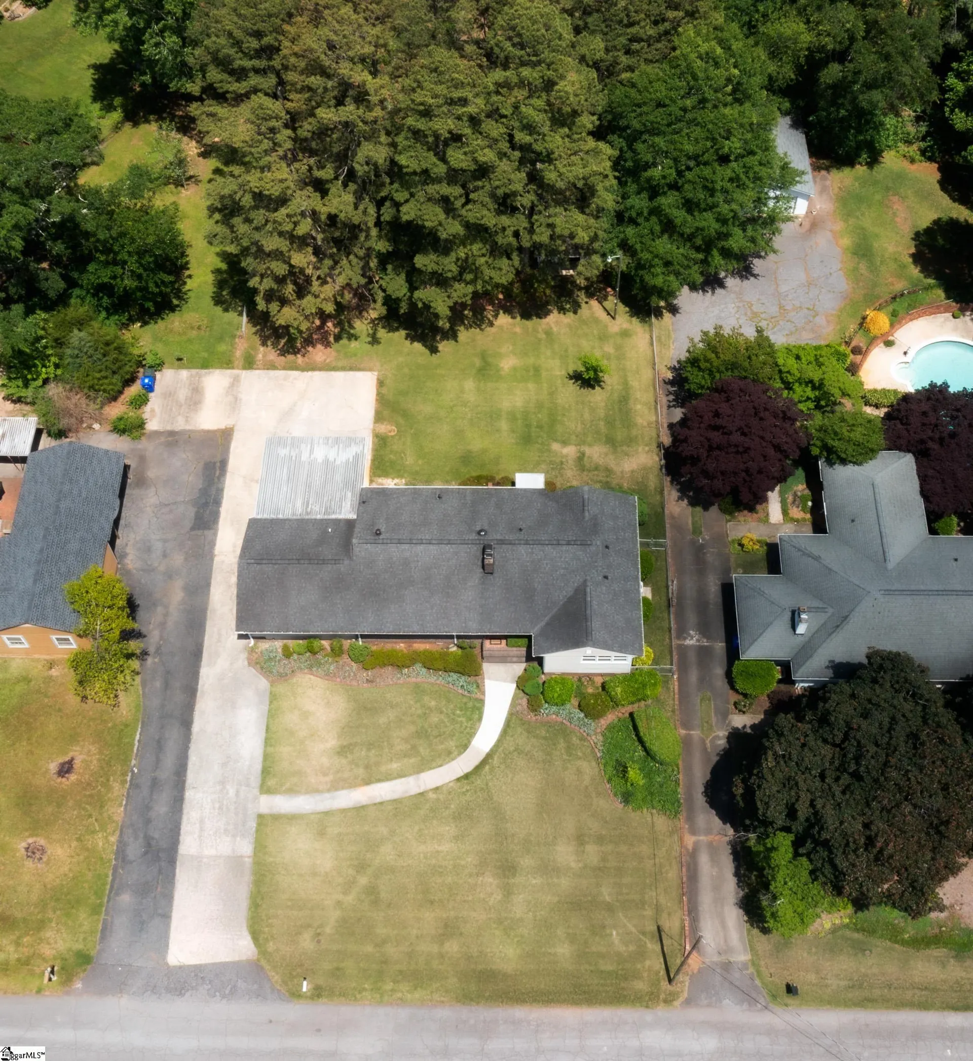 Property image 2 at 134 Lullwater Road, Greenville, SC 29607