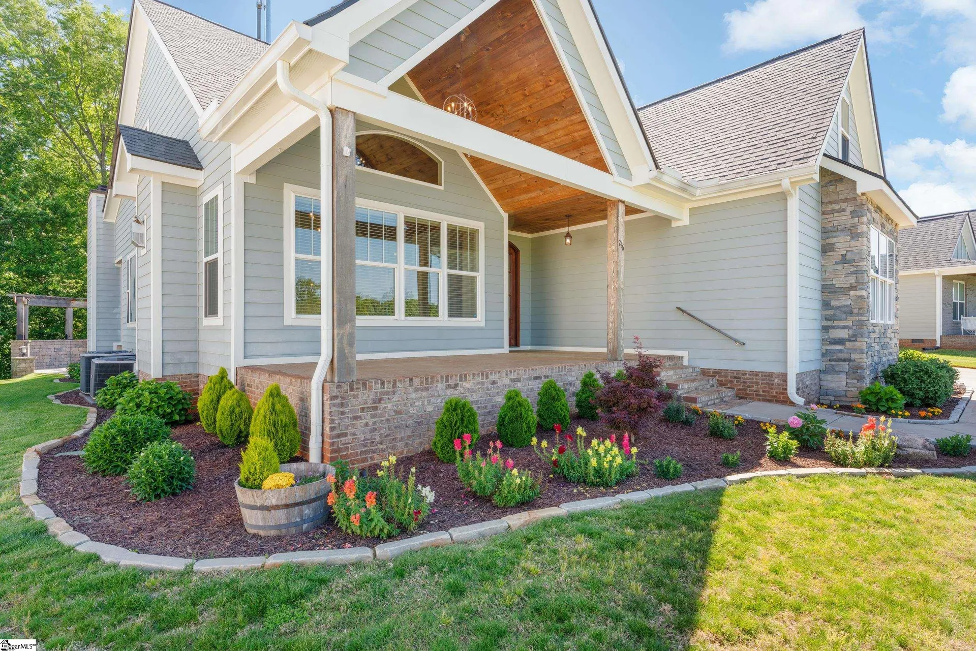 Property image 3 at 216 Saddle Creek Court, Greer, SC 29651