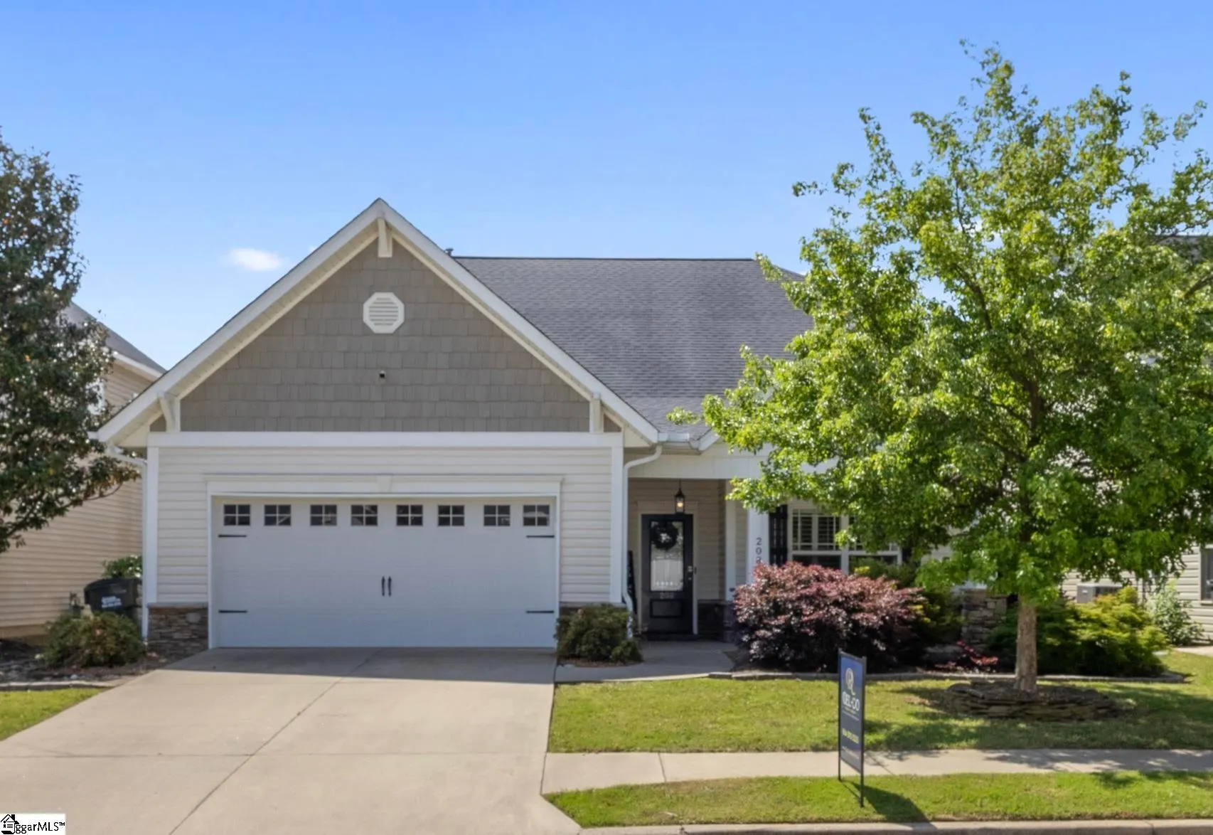Bordeaux, Moore Community