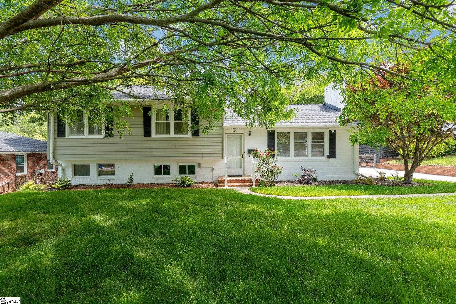 28 Lullwater Road