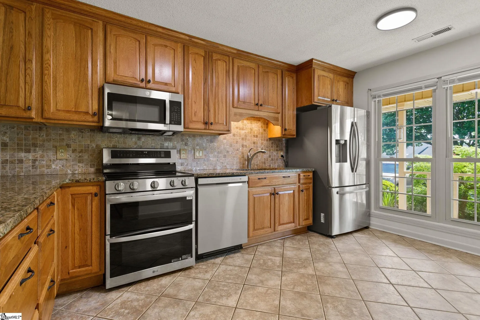 Property image 2 at 66 Forest Lake Drive, Simpsonville, SC 29681-5456