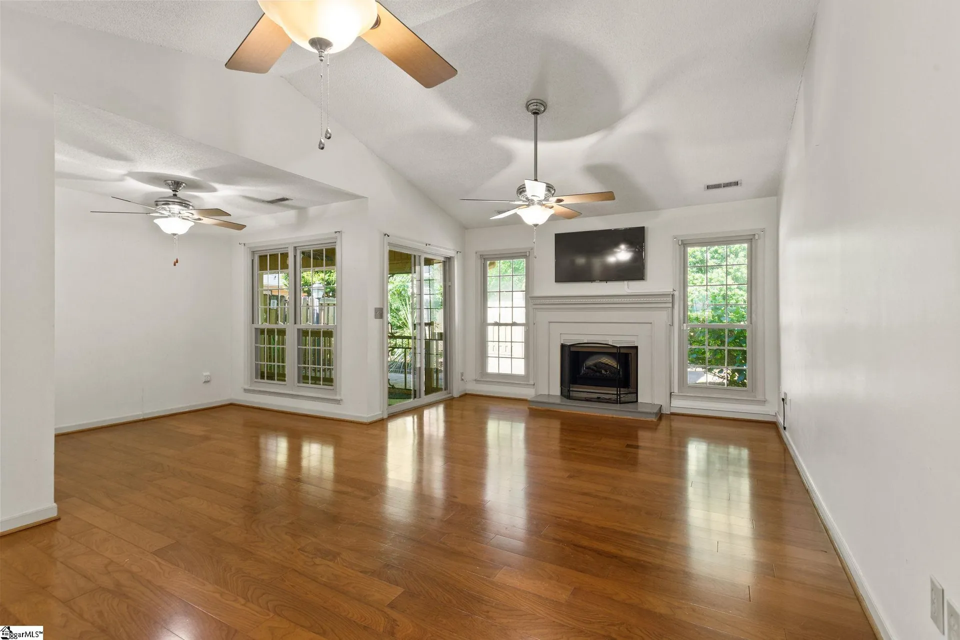 Property image 3 at 66 Forest Lake Drive, Simpsonville, SC 29681-5456