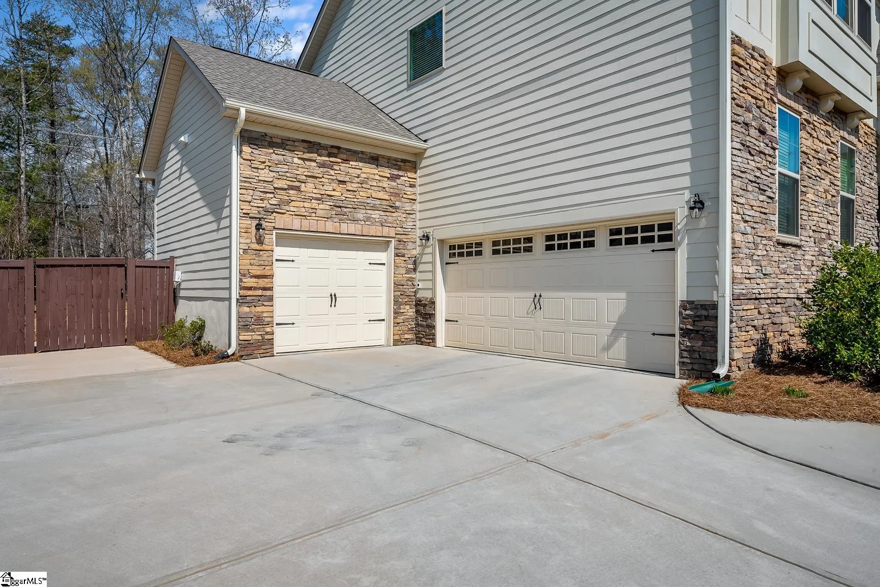 Property image 2 at 18 Ebenway Lane, Simpsonville, SC 29681