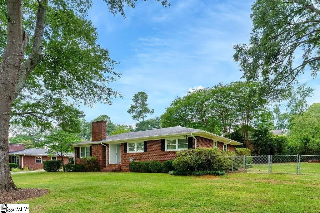 Property image 3 at 111 Monroe Road, Spartanburg, SC 29307