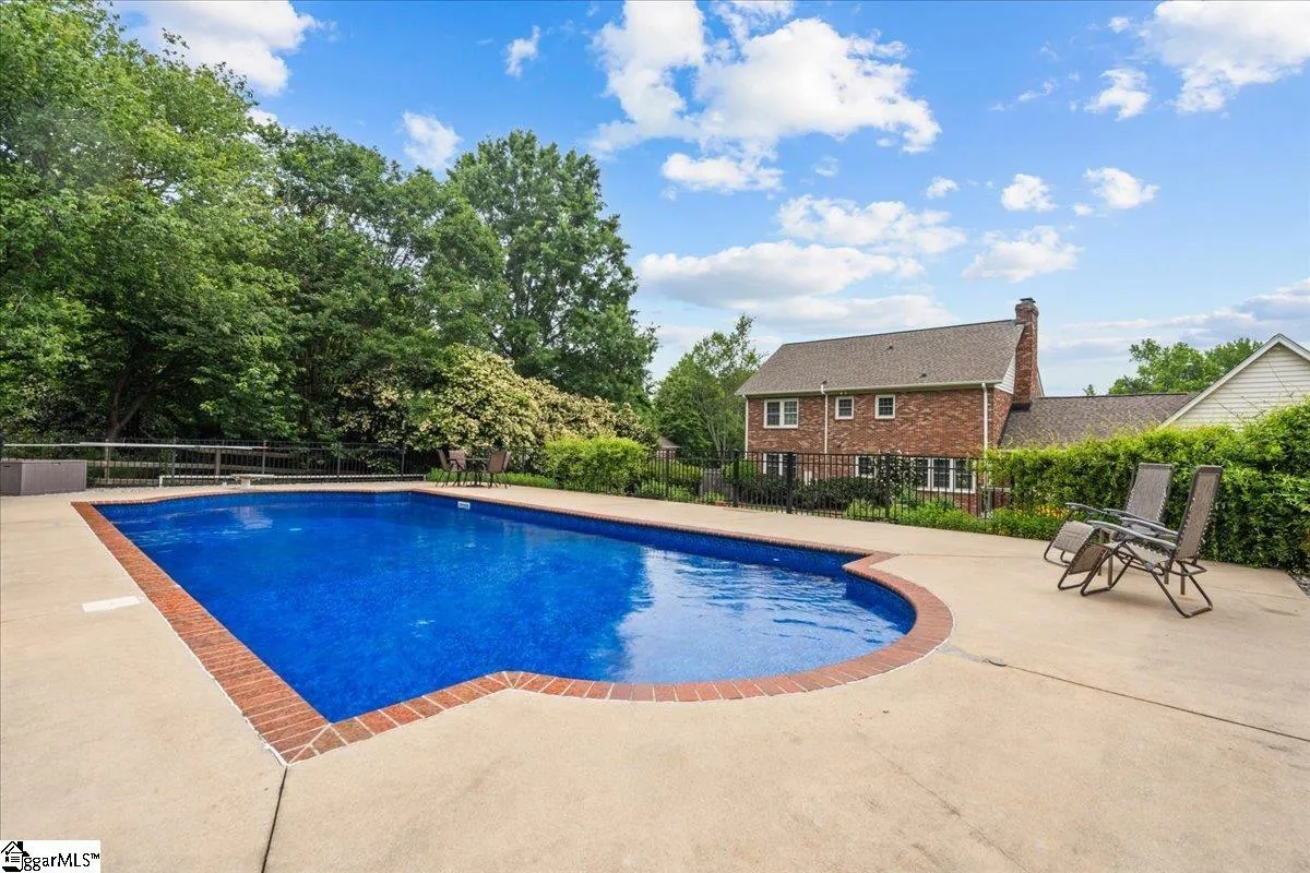 Property image 3 at 107 Dartmoor Drive, Greer, SC 29650