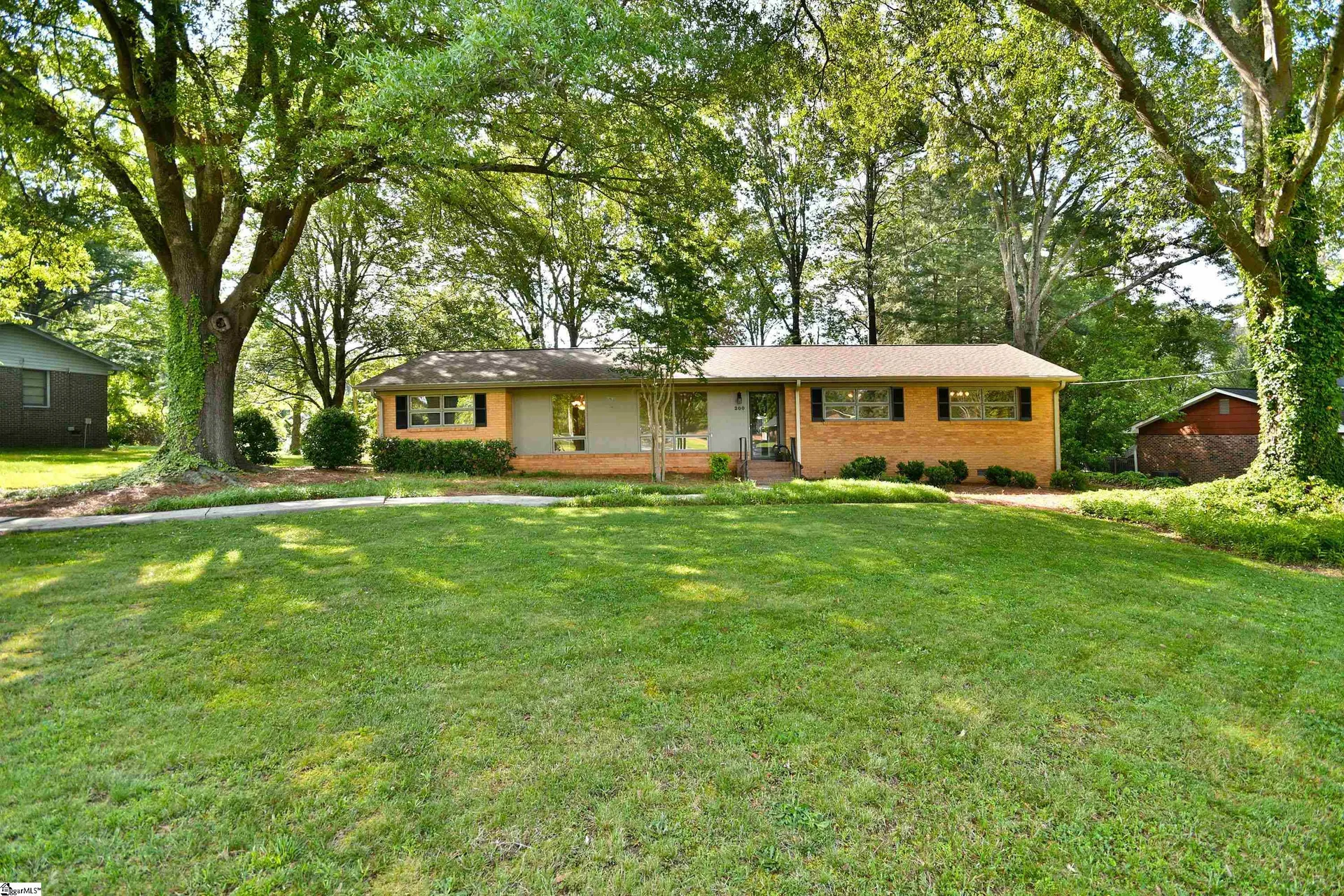 Property image 3 at 200 Lavonne Avenue, Easley, SC 29642