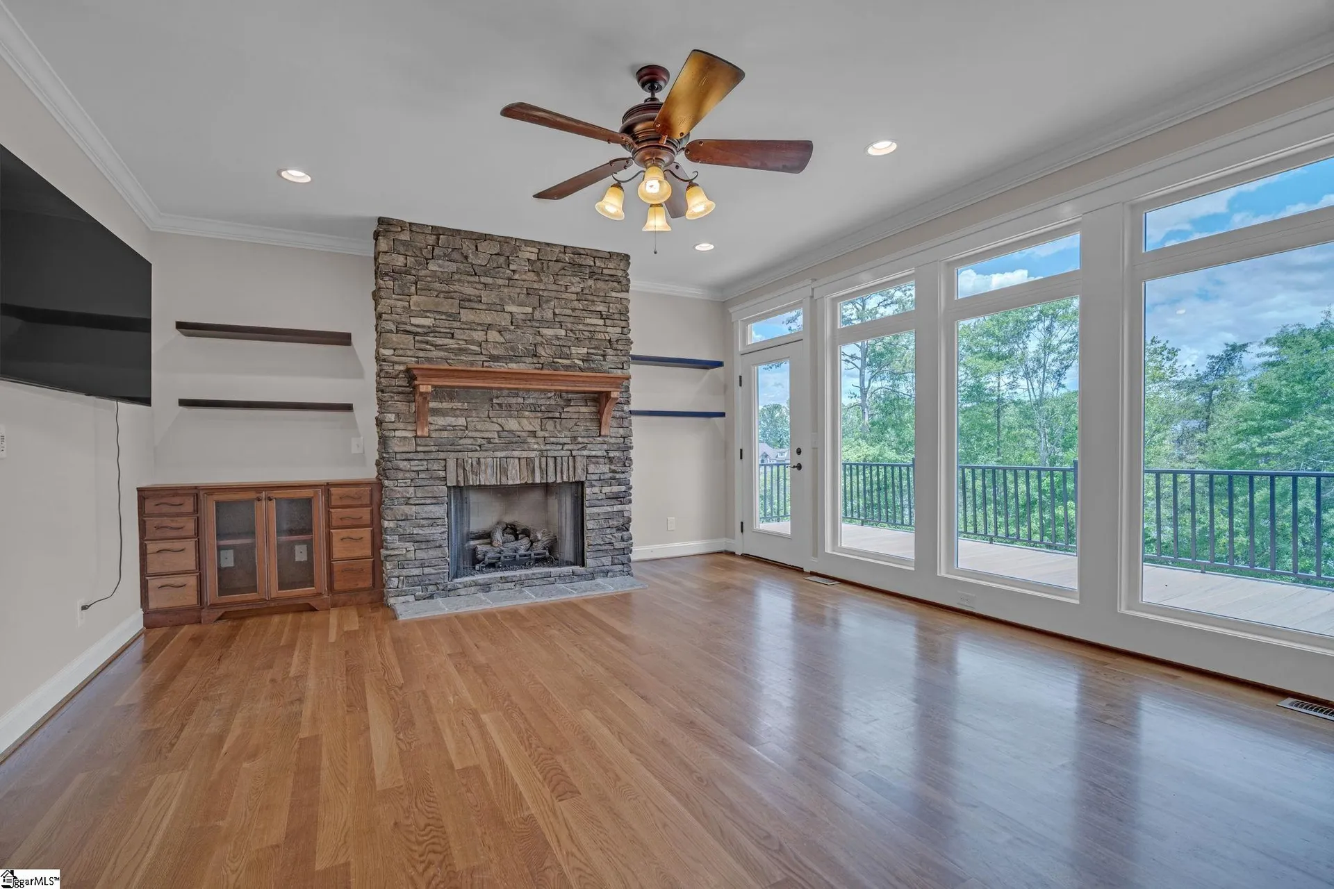 Property image 2 at 137 Crawford Lake Drive, Easley, SC 29642