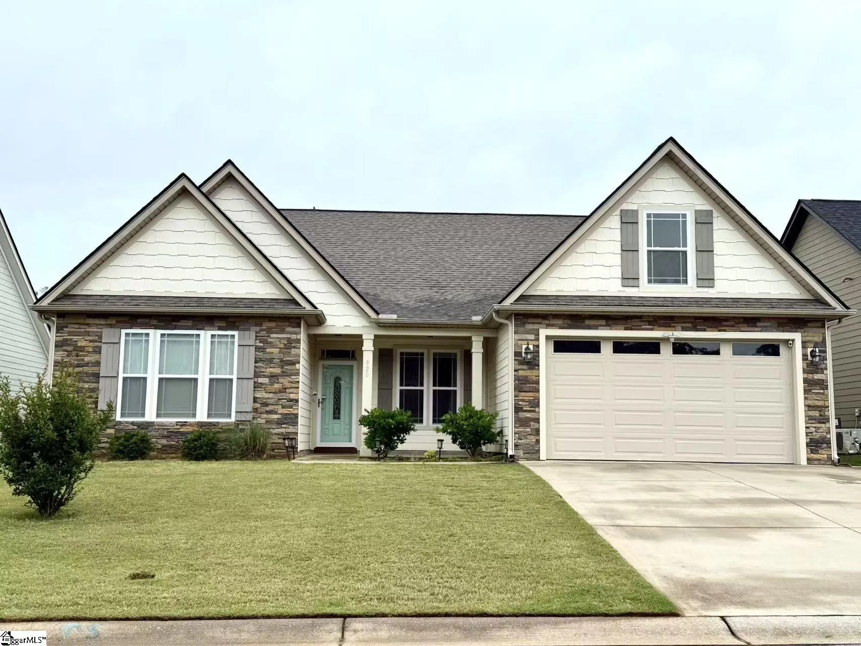 920 Hunterdale Lane