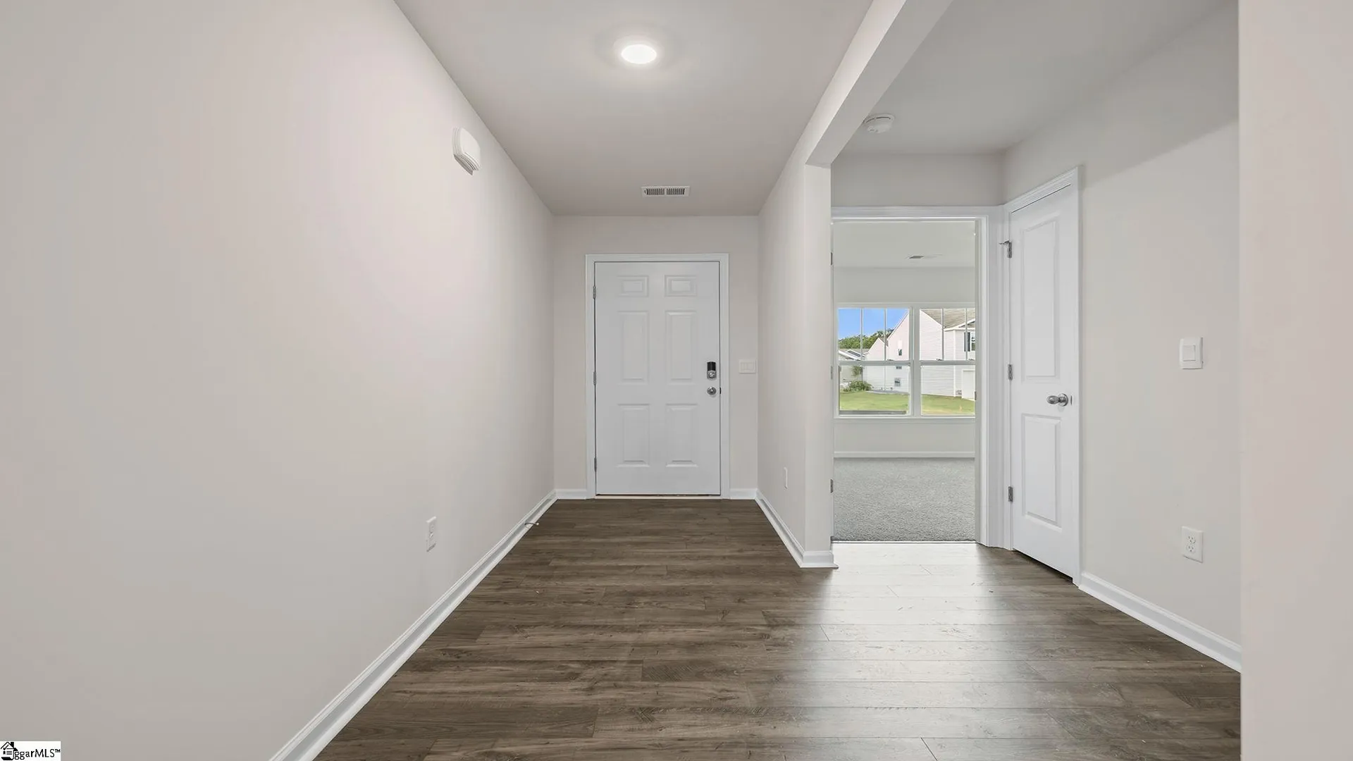 Property image 3 at 107 Larson Lane, Greenwood, SC 29646