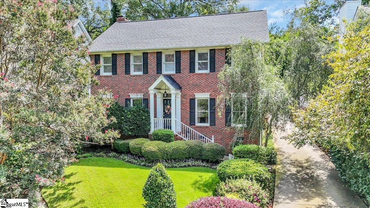 Property image 3 at 42 Oak Crest Court, Greenville, SC 29605