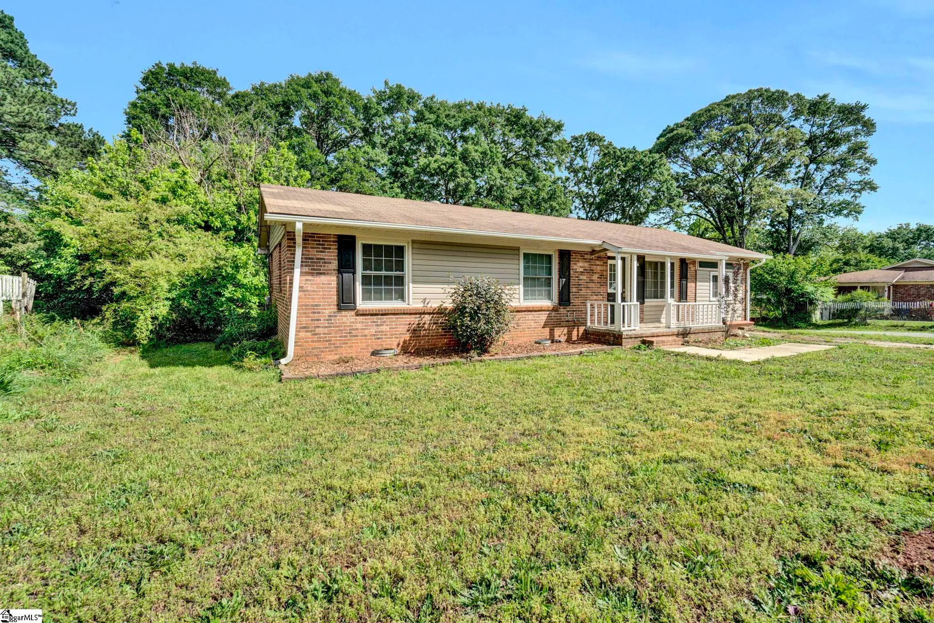 Property image 3 at 211 Skyline Road, Greer, SC 29651-6264