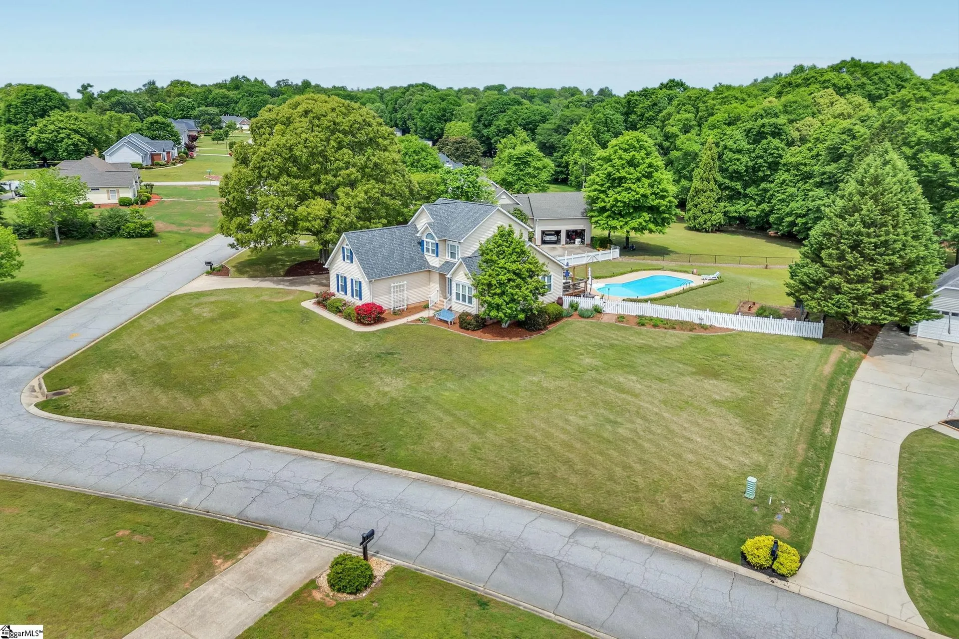 Property image 2 at 204 Huddersfield Drive, Piedmont, SC 29673