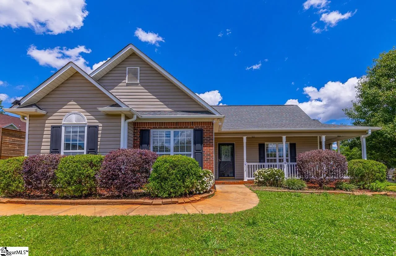 Property image 3 at 217 Cool Water Court, Boiling Springs, SC 29316
