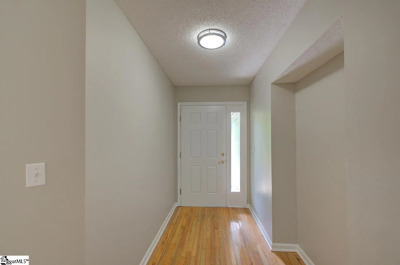 Property image 4 at 400 Halifax Drive, Greenville, SC 29615