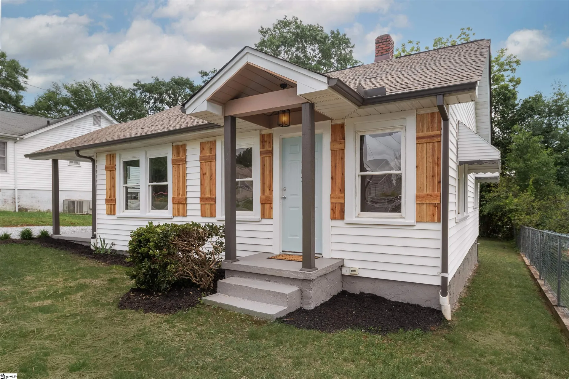 303 Gilliland Avenue