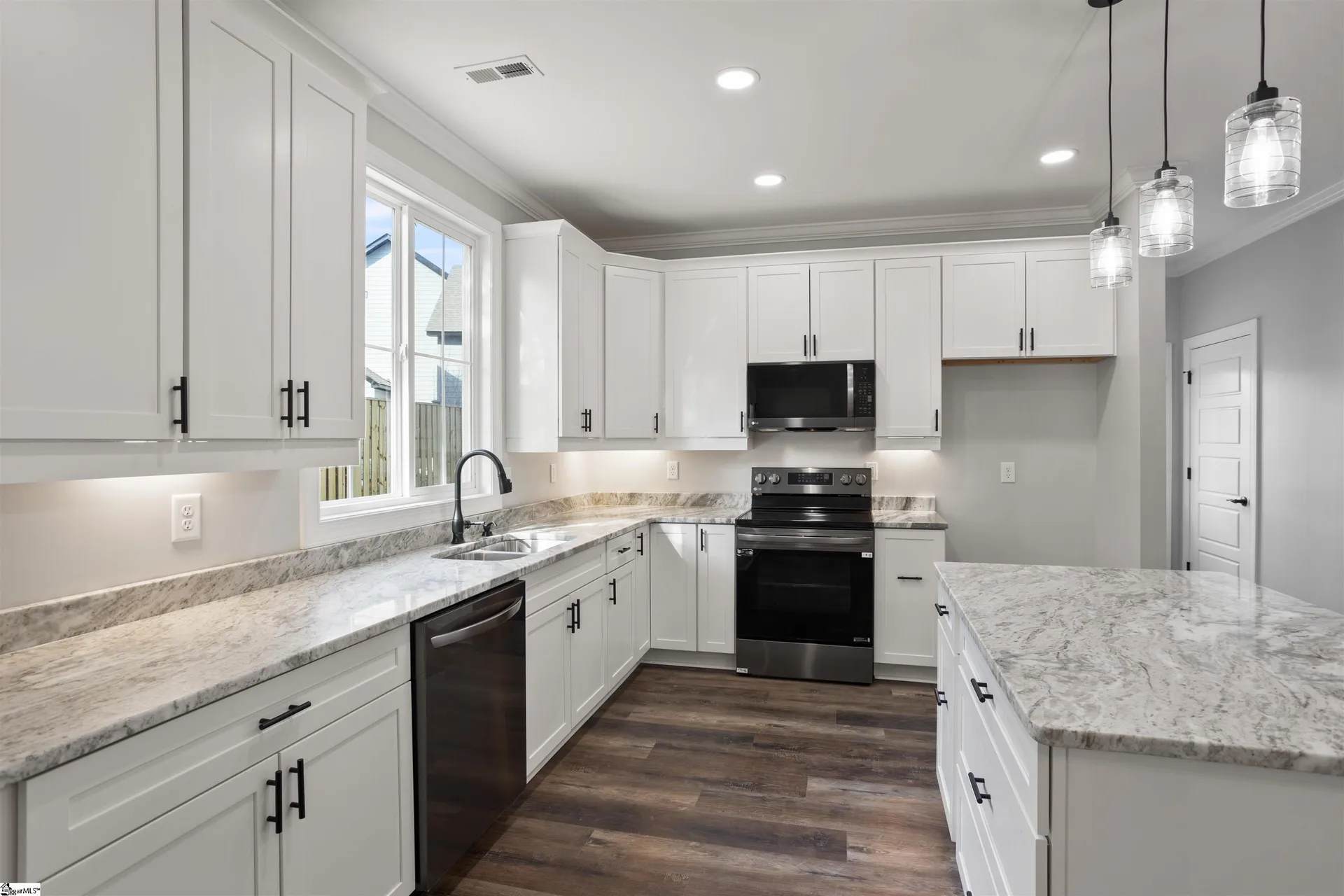 Property image 2 at 401 Old Augusta Road, Greenville, SC 29605