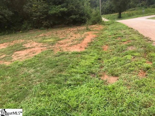 Property image 3 at 302 S Fairfield Road, Greenville, SC 29605