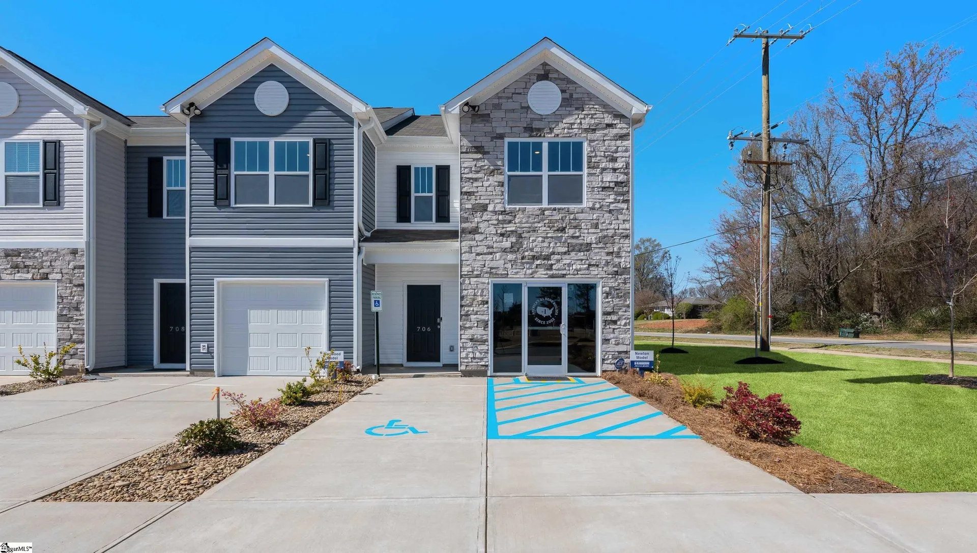 Covington Village, Greer Community