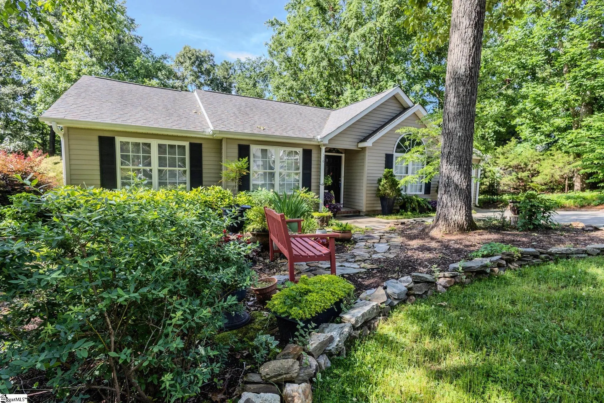 Property image 1 at 116 Oak Ridge Drive, Greenwood, SC 29649-1776