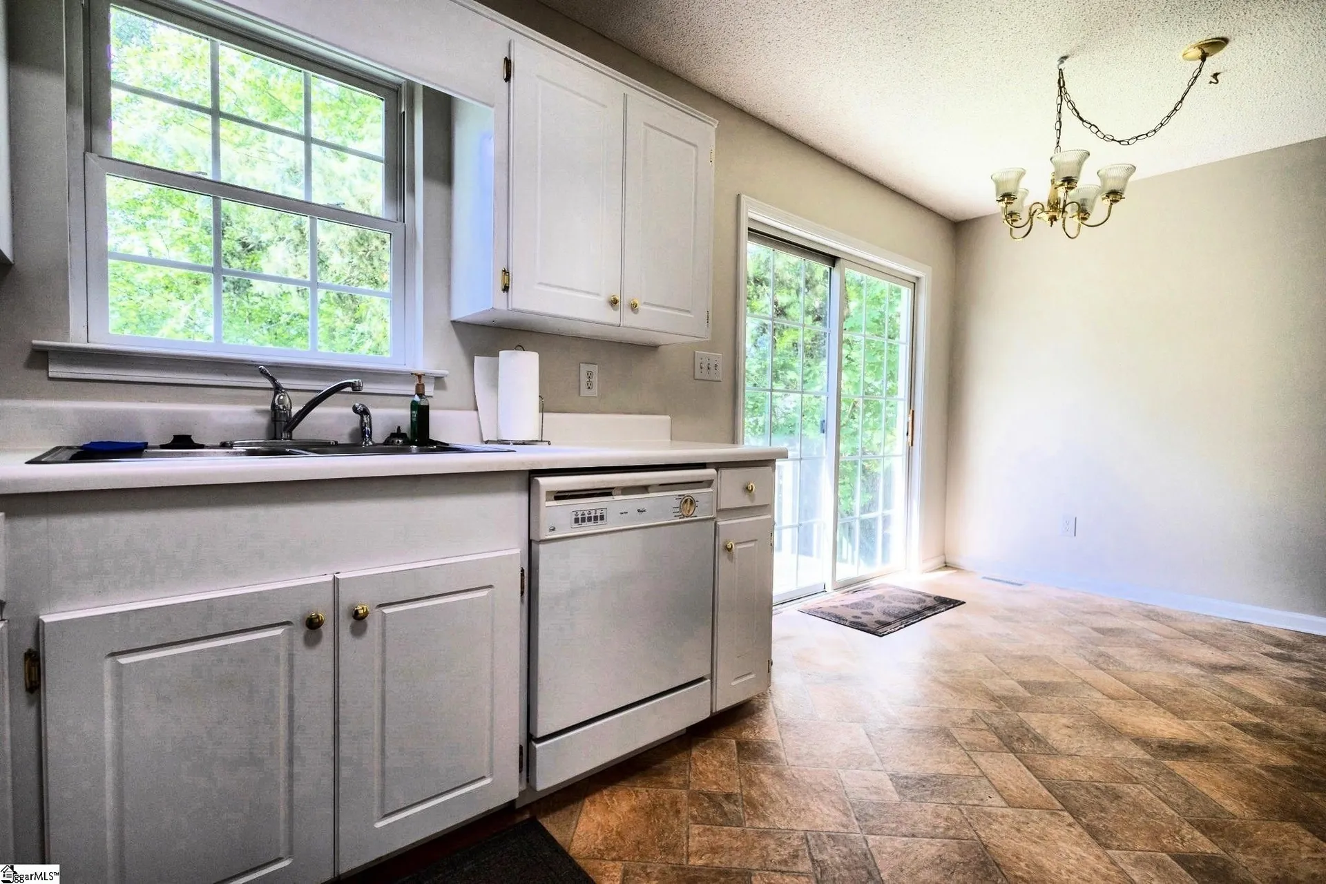 Property image 5 at 116 Oak Ridge Drive, Greenwood, SC 29649-1776
